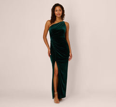 One Shoulder Draped Velvet Gown With Chain Accent In Emerald