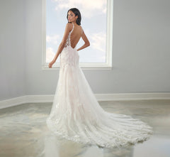 Tulle And Lace Slim Gown In Ivory French Lilac Nude