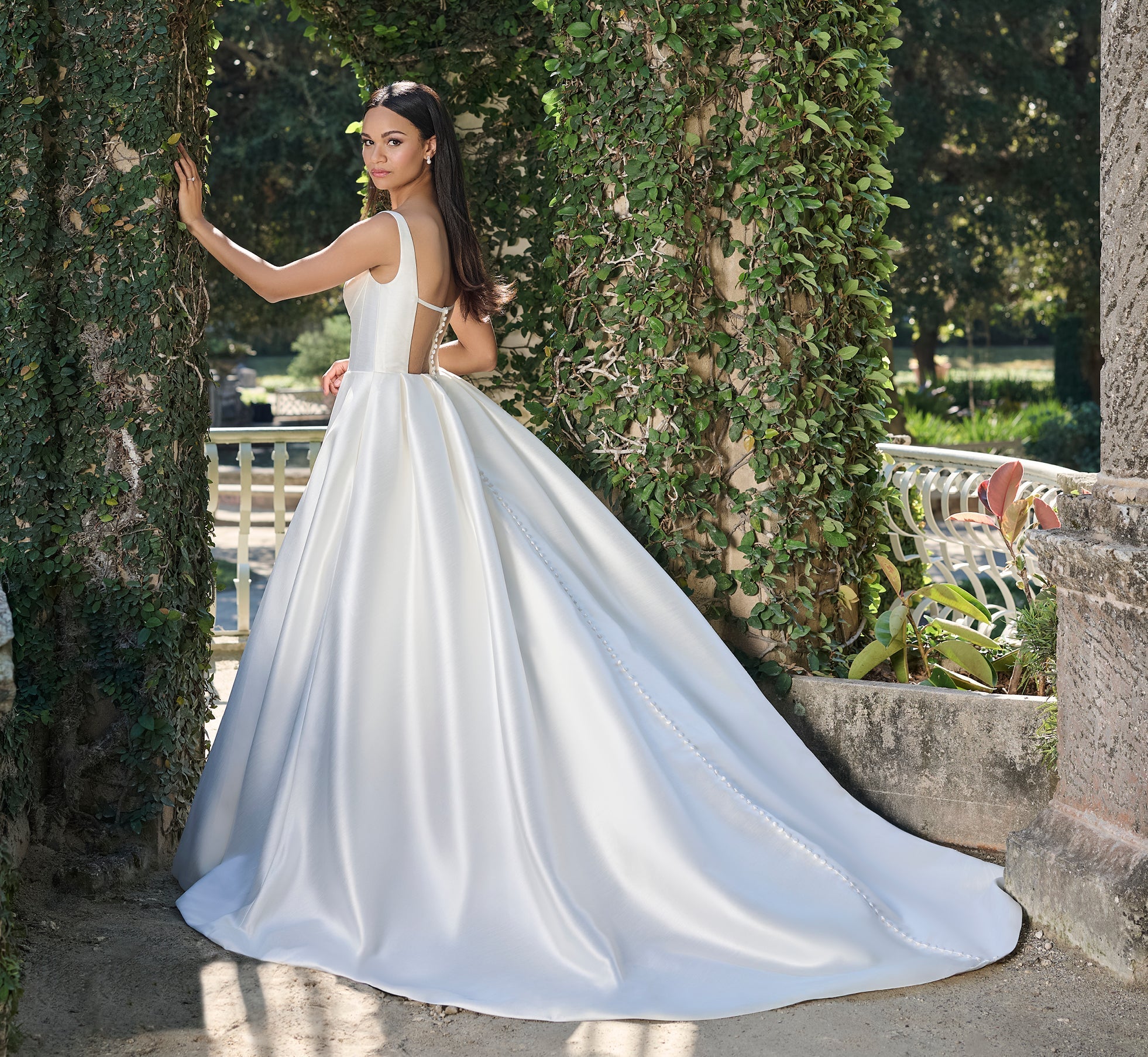 Luxe Mikado Ballgown in Ivory