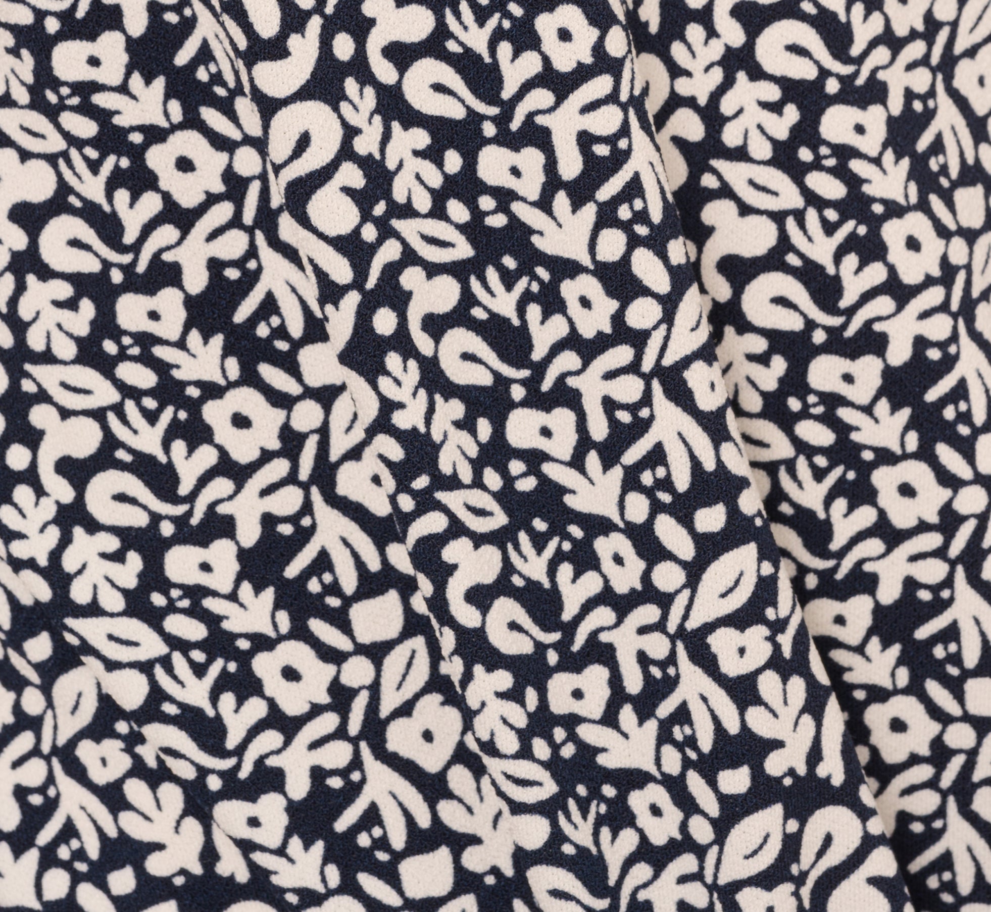 Bubble Sleeve Printed Tie Waist Top In Navy Stencil