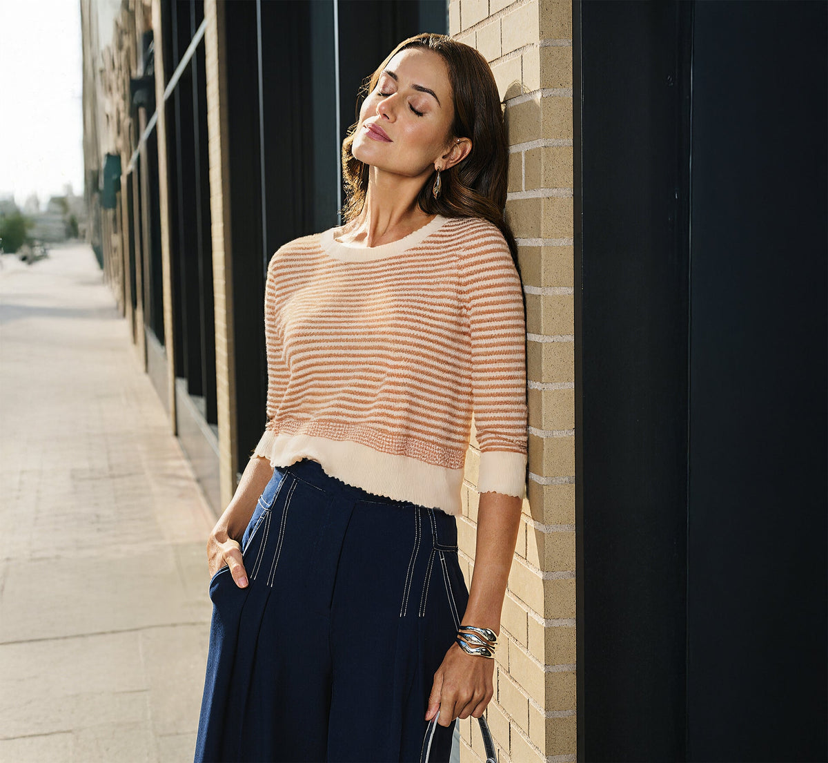 Three Quarter Sleeve Stripe Knit Sweater Top In Cream Camel