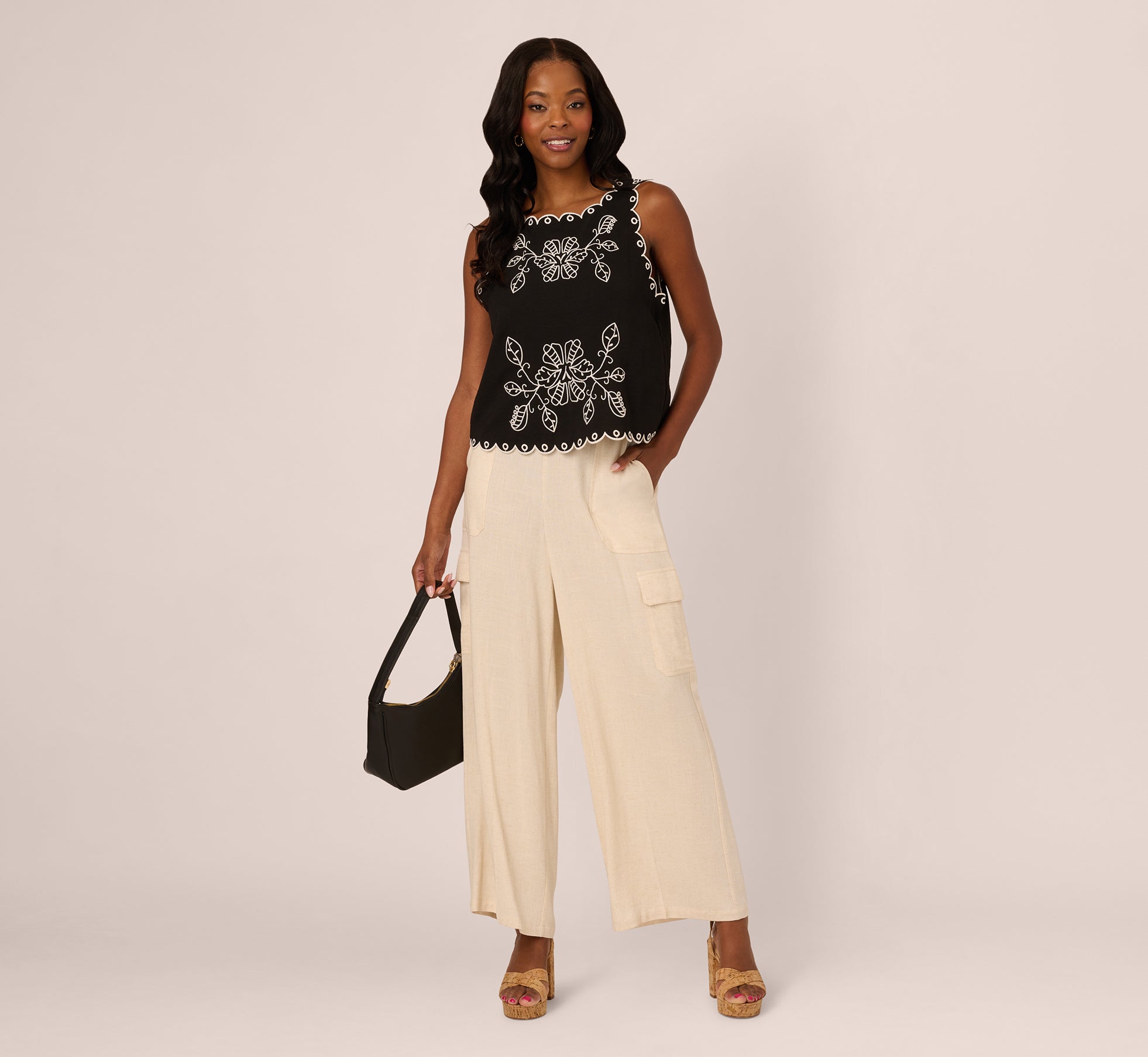 Sleeveless Cropped Floral Embroidered Top In Black Ivory