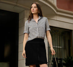 Short Sleeve Button Front Cropped Blouse In Ivory Navy Easy Stripe