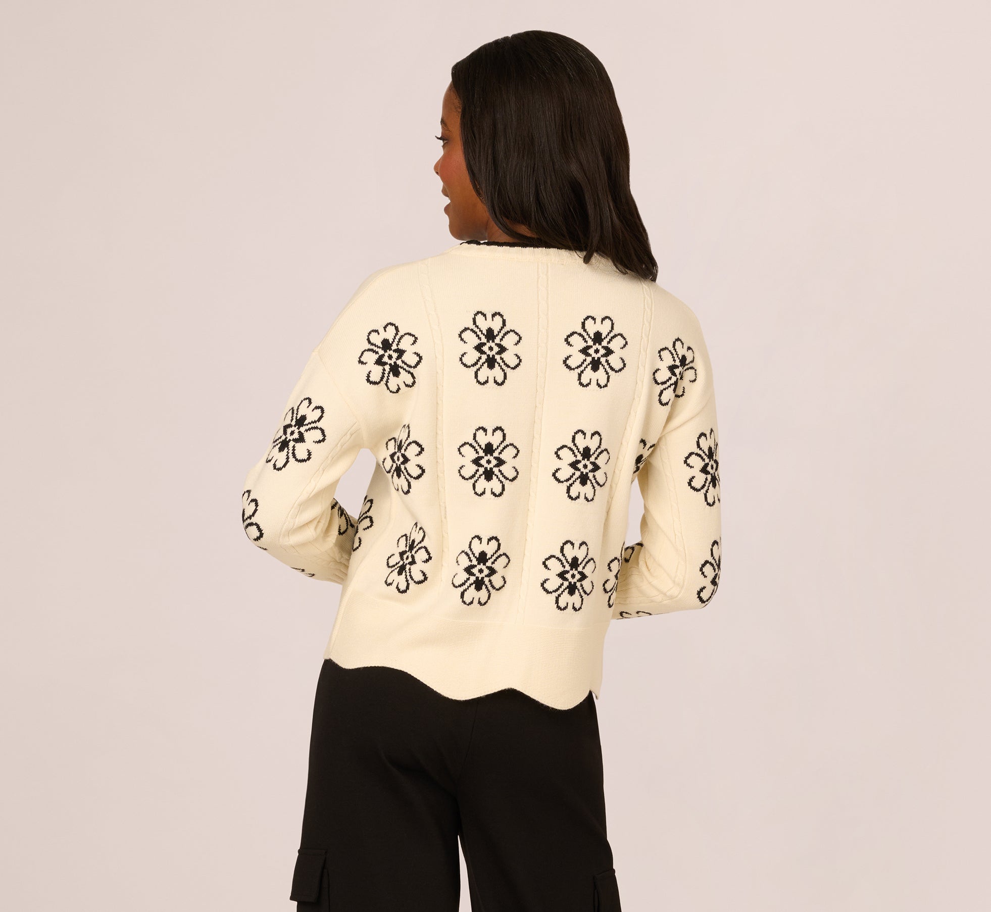 Floral Cable Knit Pullover Sweater In Cream Black