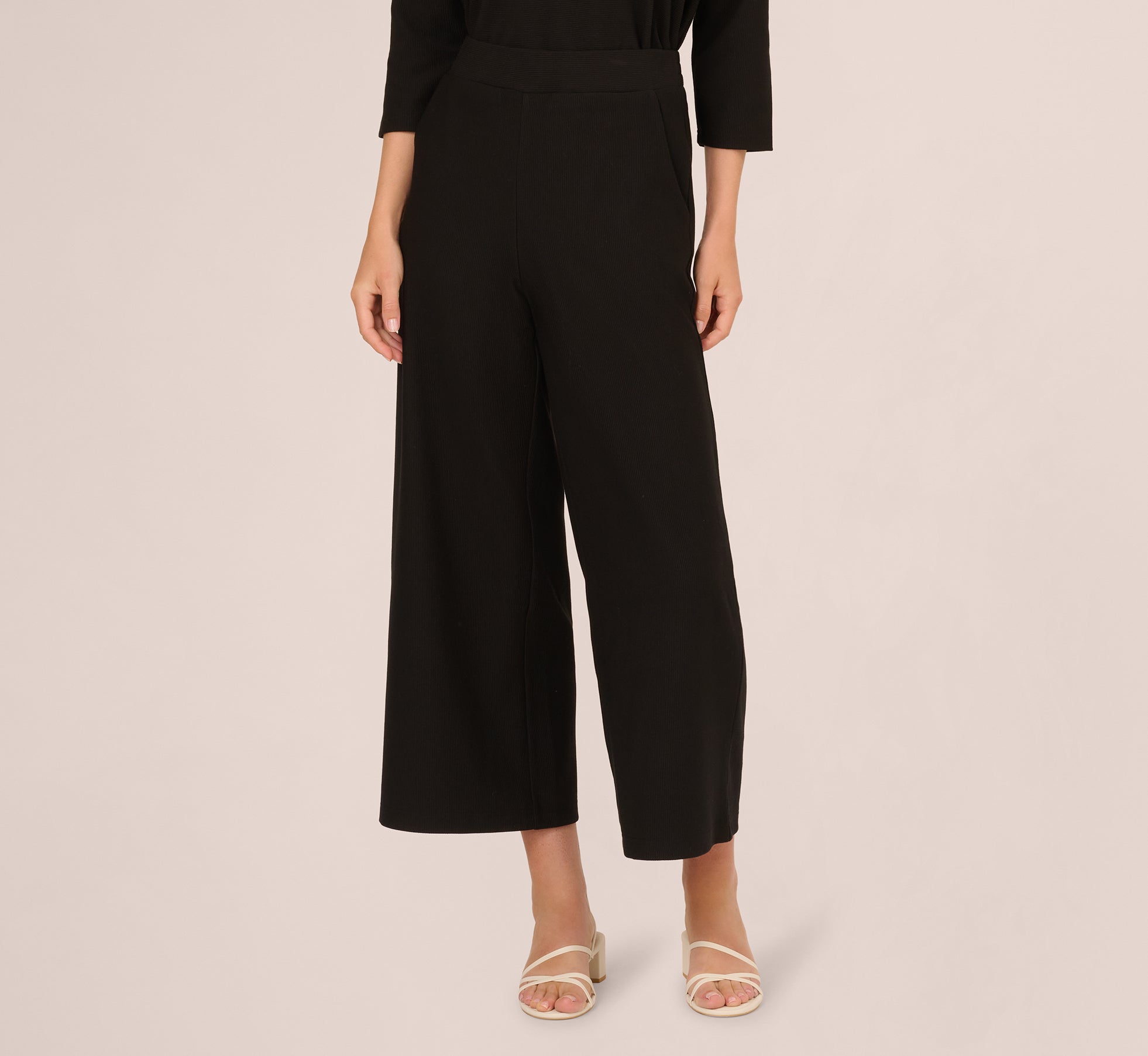 Wide Leg Rib Knit Cropped Pant In Black