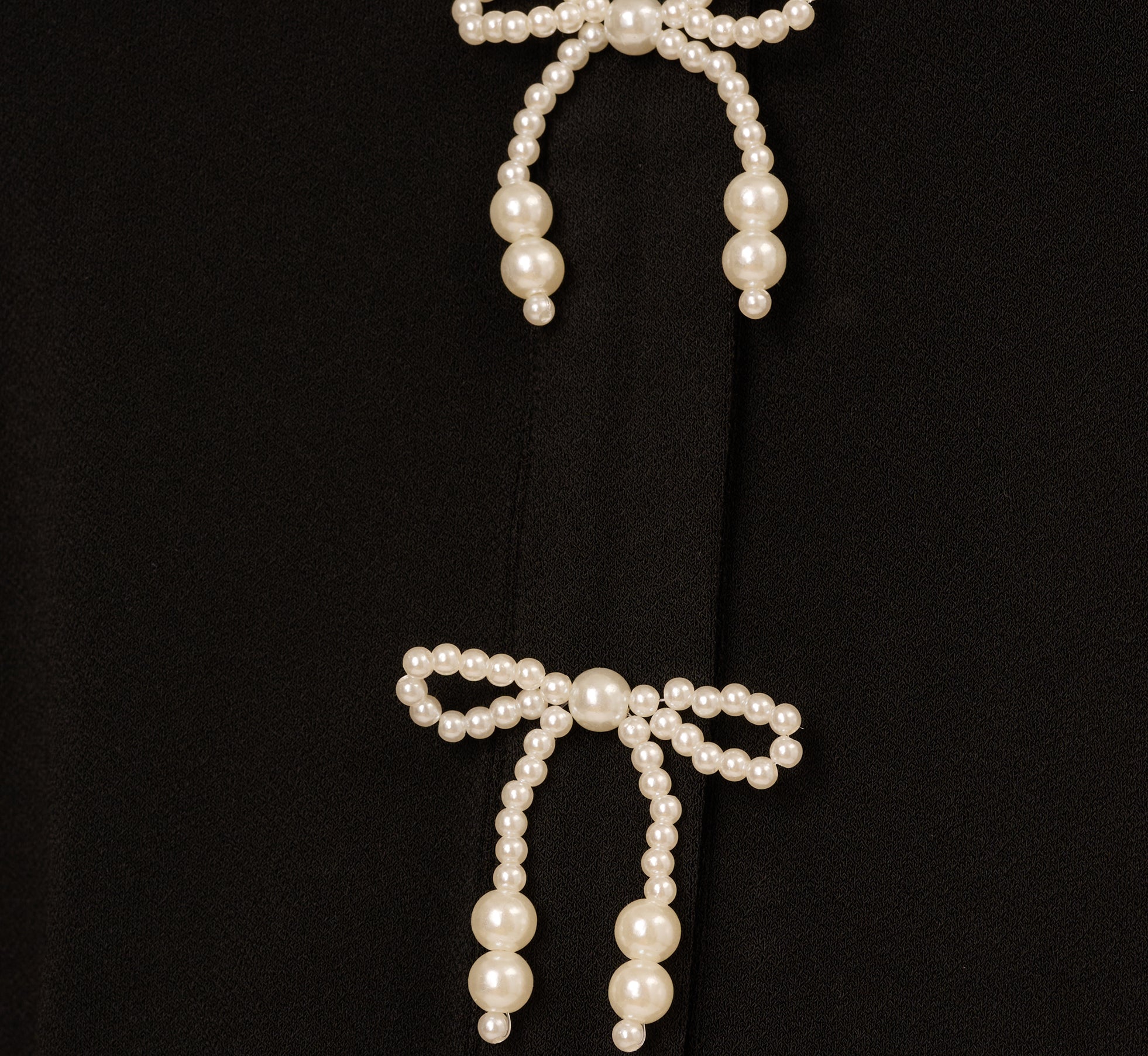 Three Quarter Sleeve Pearly Bow Blouse In Black