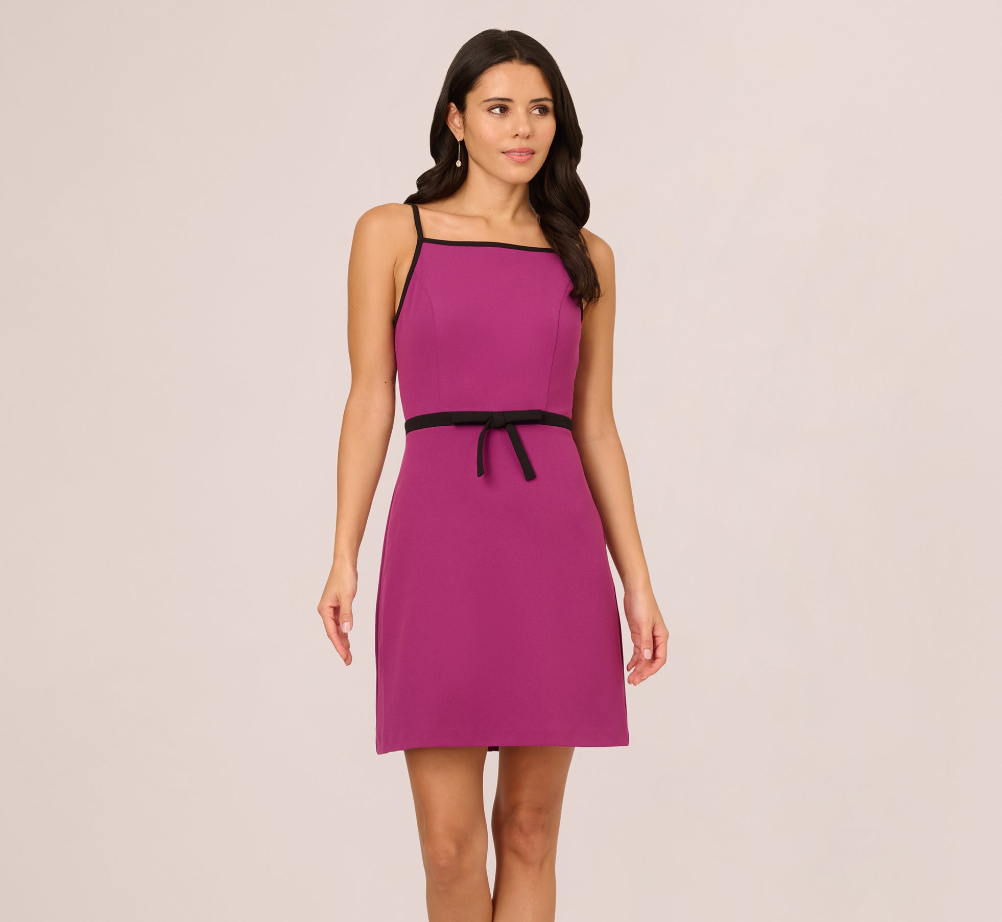 Sleeveless Contrast Tipped Short Crepe Dress In Plum Berry