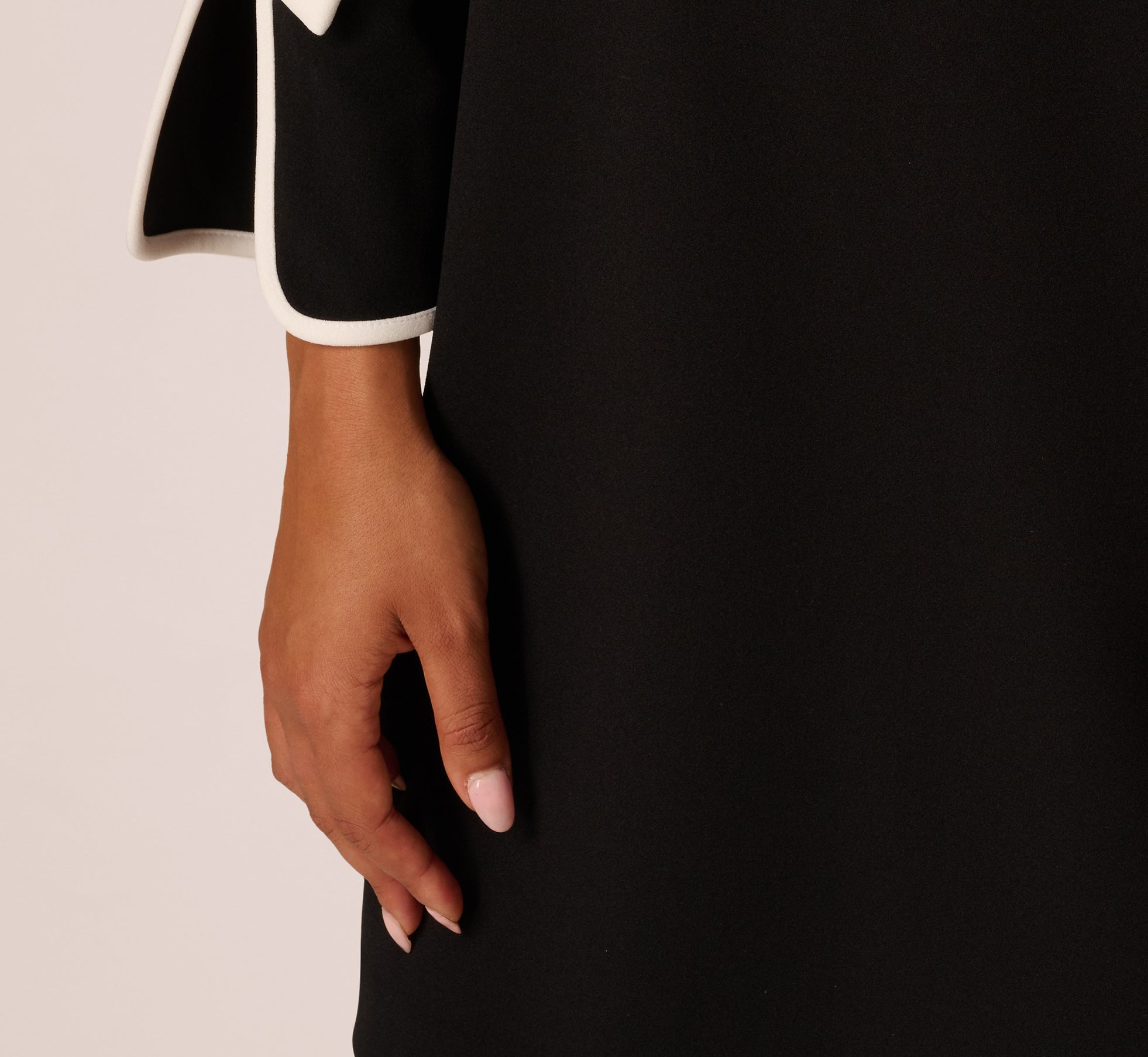 Long Sleeve Contrast Tipped Sheath Dress In Black Ivory