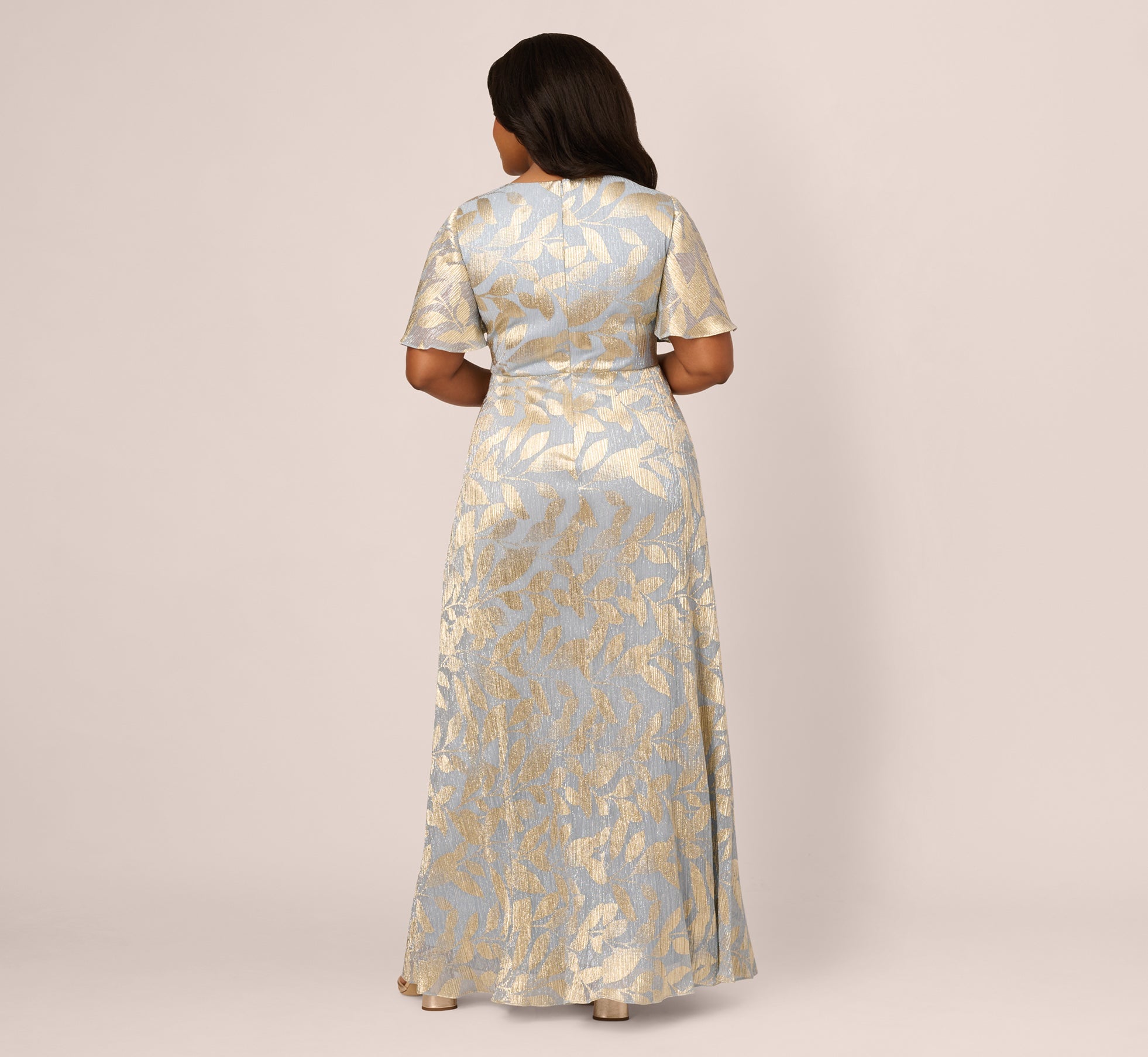 Plus Size Foil Leaf Short Sleeve Gown With Draped Details In Light Blue Gold