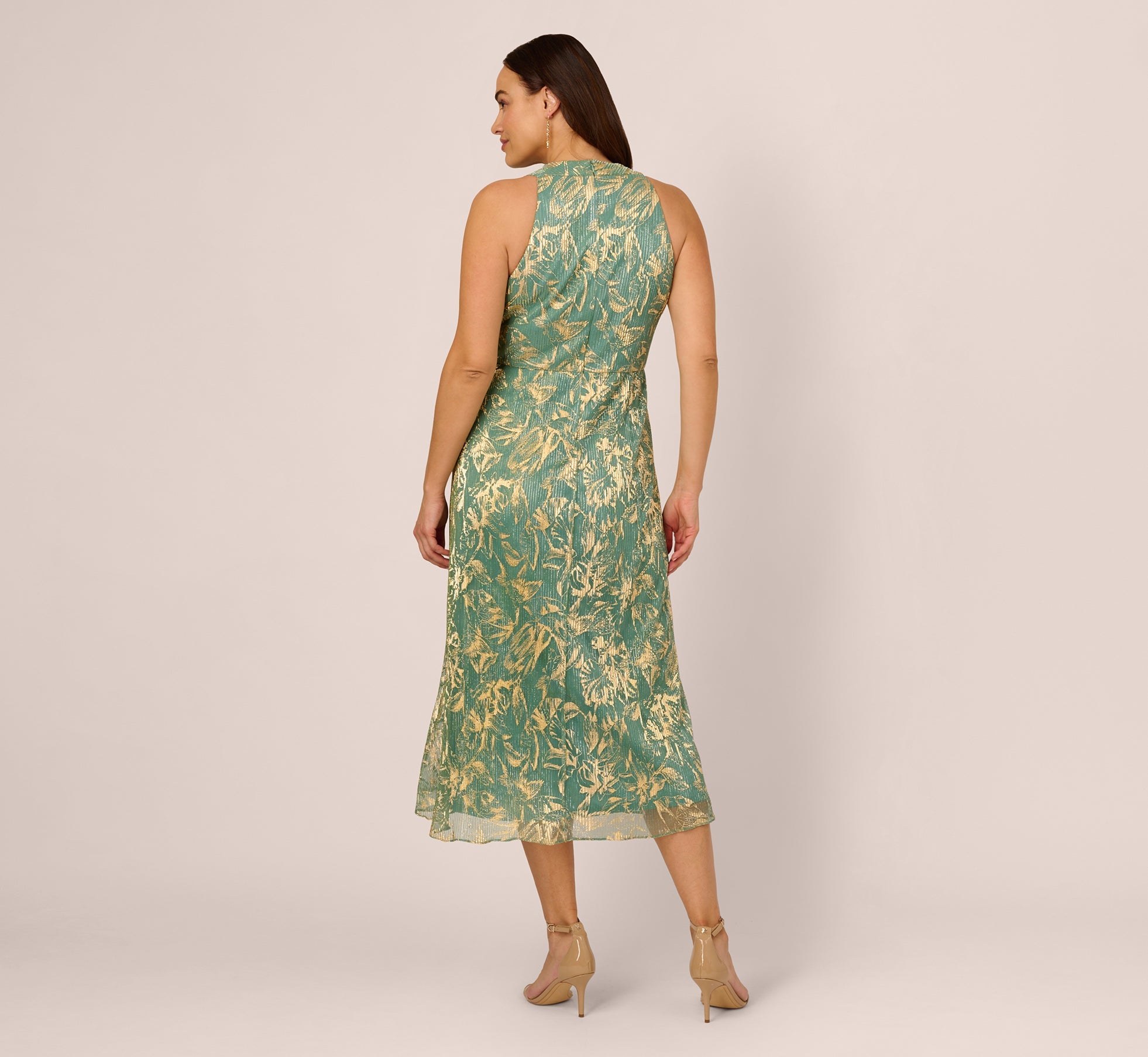 Plus Size Sleeveless Metallic Crinkle Midi Dress In Sage Gold